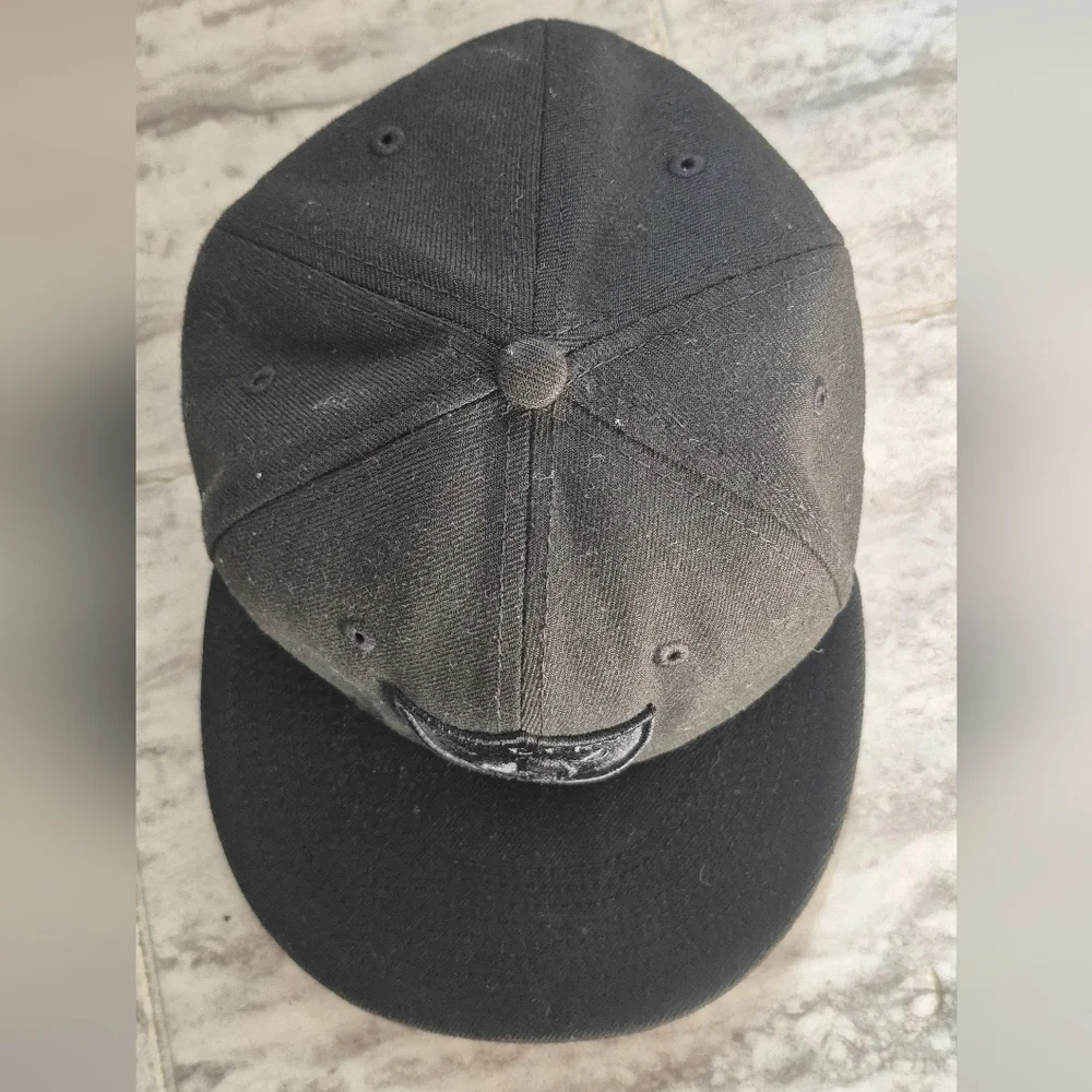 New Era Black Raiders Hat - Picture 2 of 7